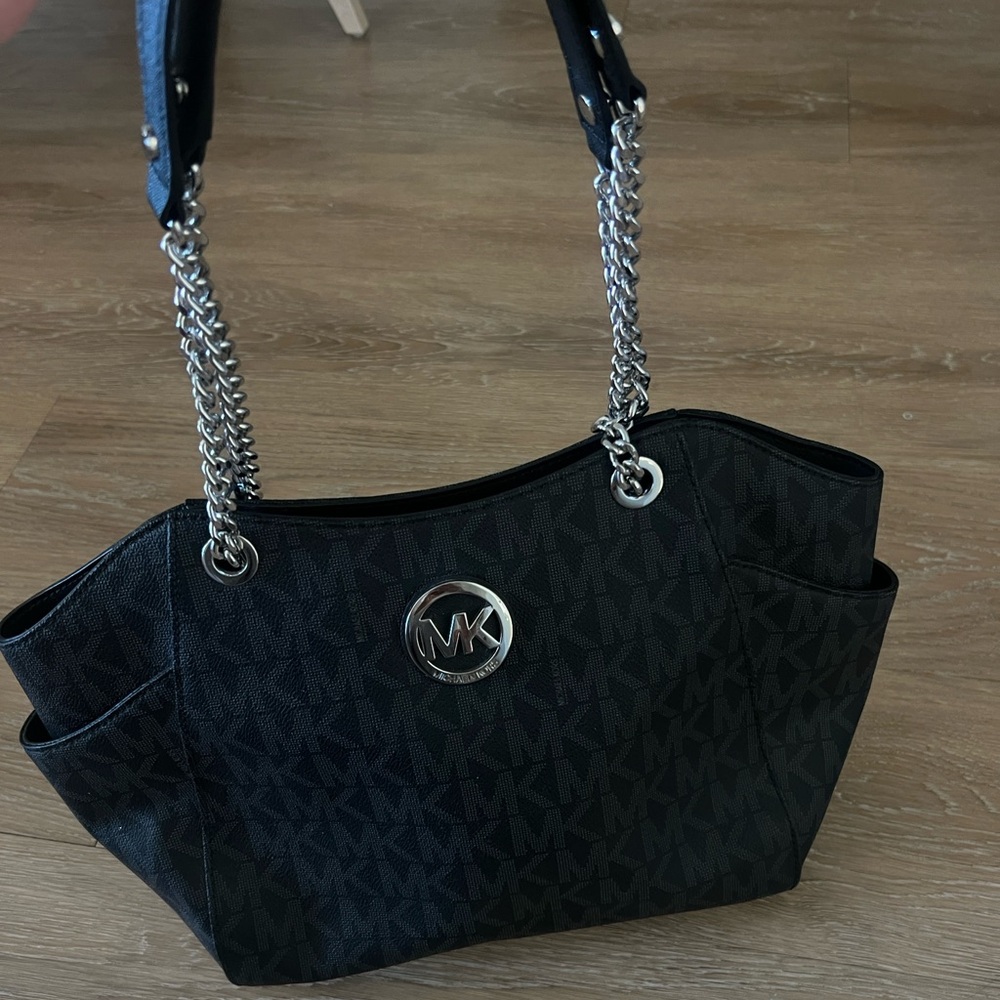 Brand new Michael Kors purse